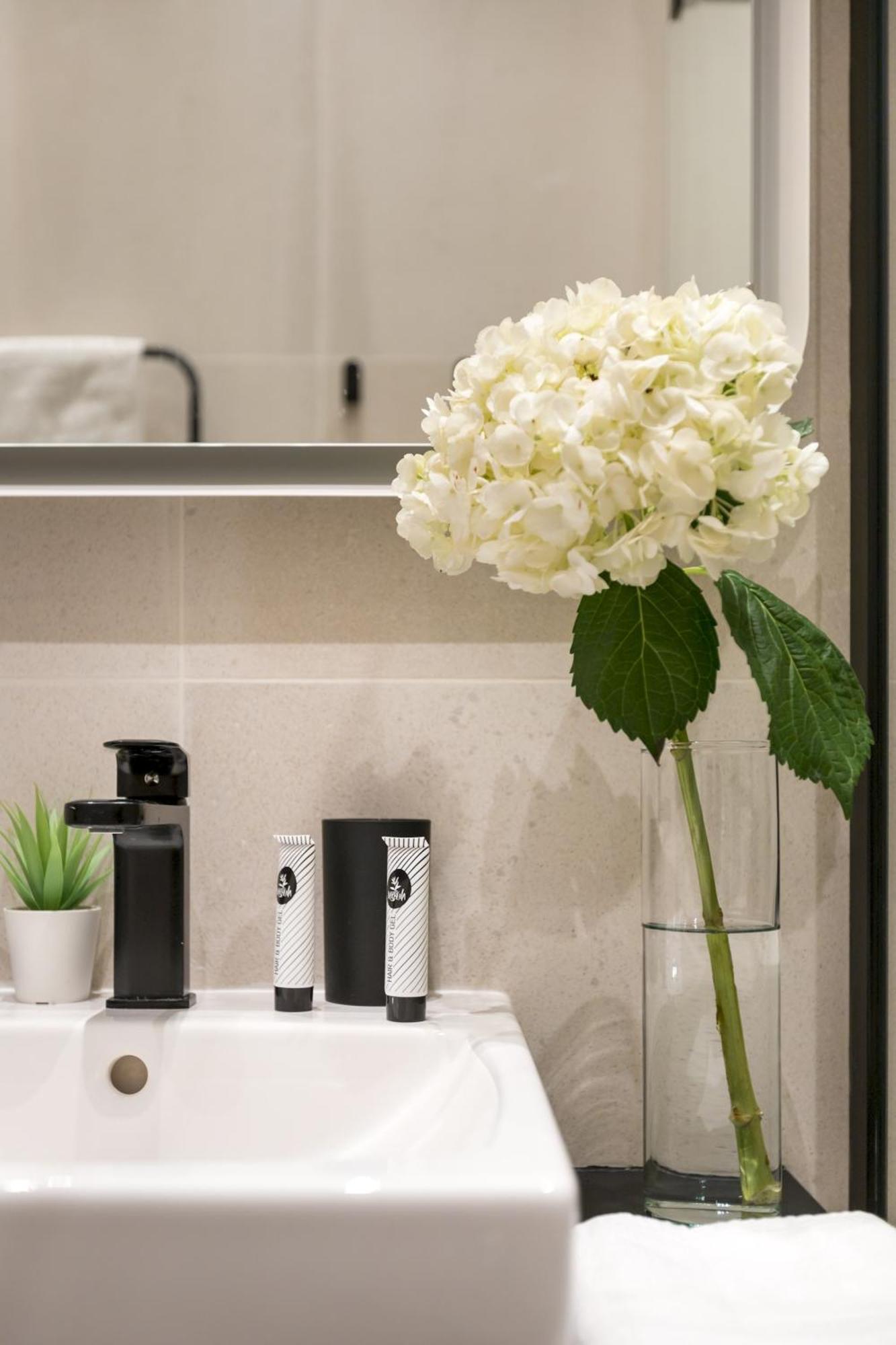 Apartment A6 175blo-paris Convention